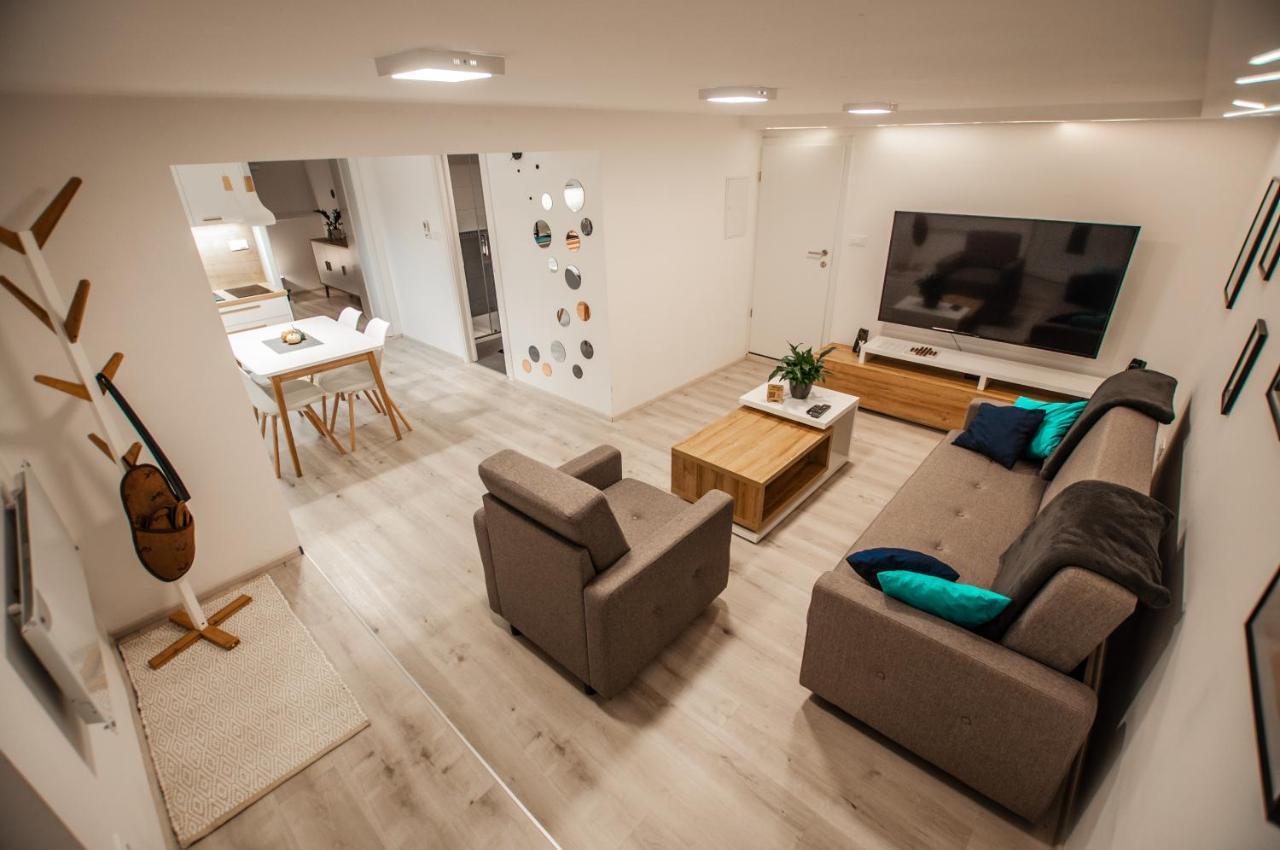 Cozy Little Apartments อิก ภายนอก รูปภาพ