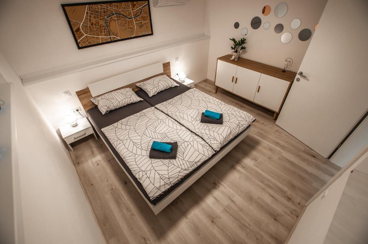 Cozy Little Apartments อิก ภายนอก รูปภาพ