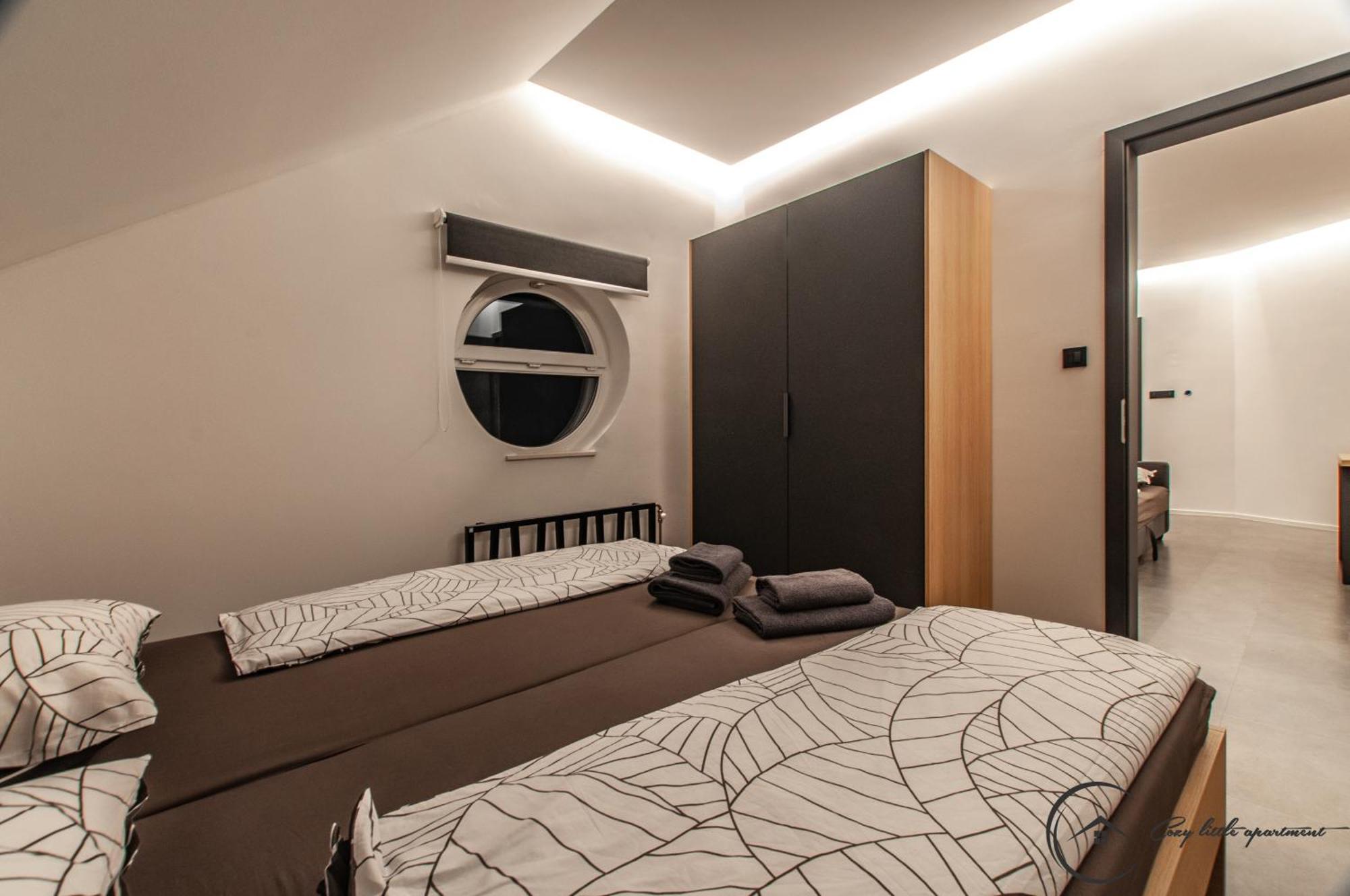 Cozy Little Apartments อิก ภายนอก รูปภาพ